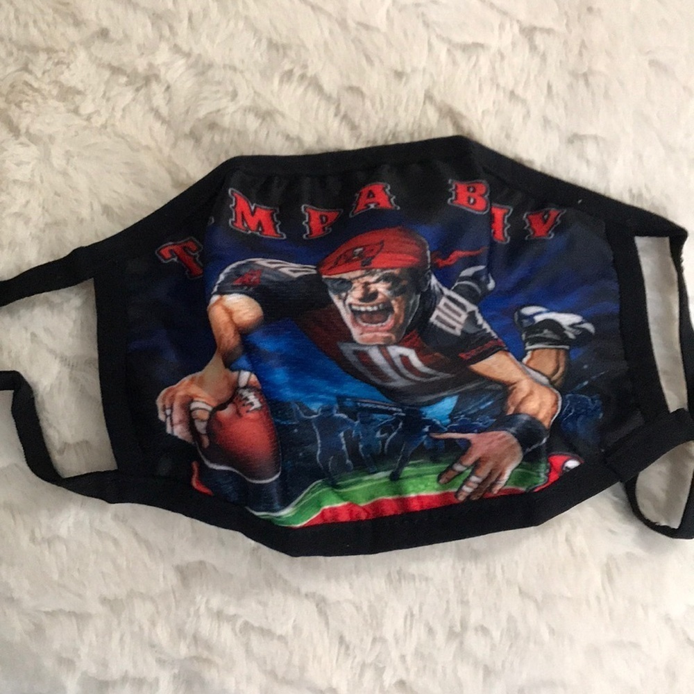 6/$20 New Tampa Bay face mask
